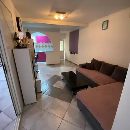 Arjan Apartamento Dugi Rat