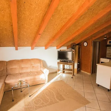 Arjan Apartamento *